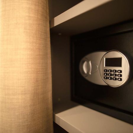 Palazzo Bellocchi - Suites & Apartments บรินดิซิ ห้อง รูปภาพ