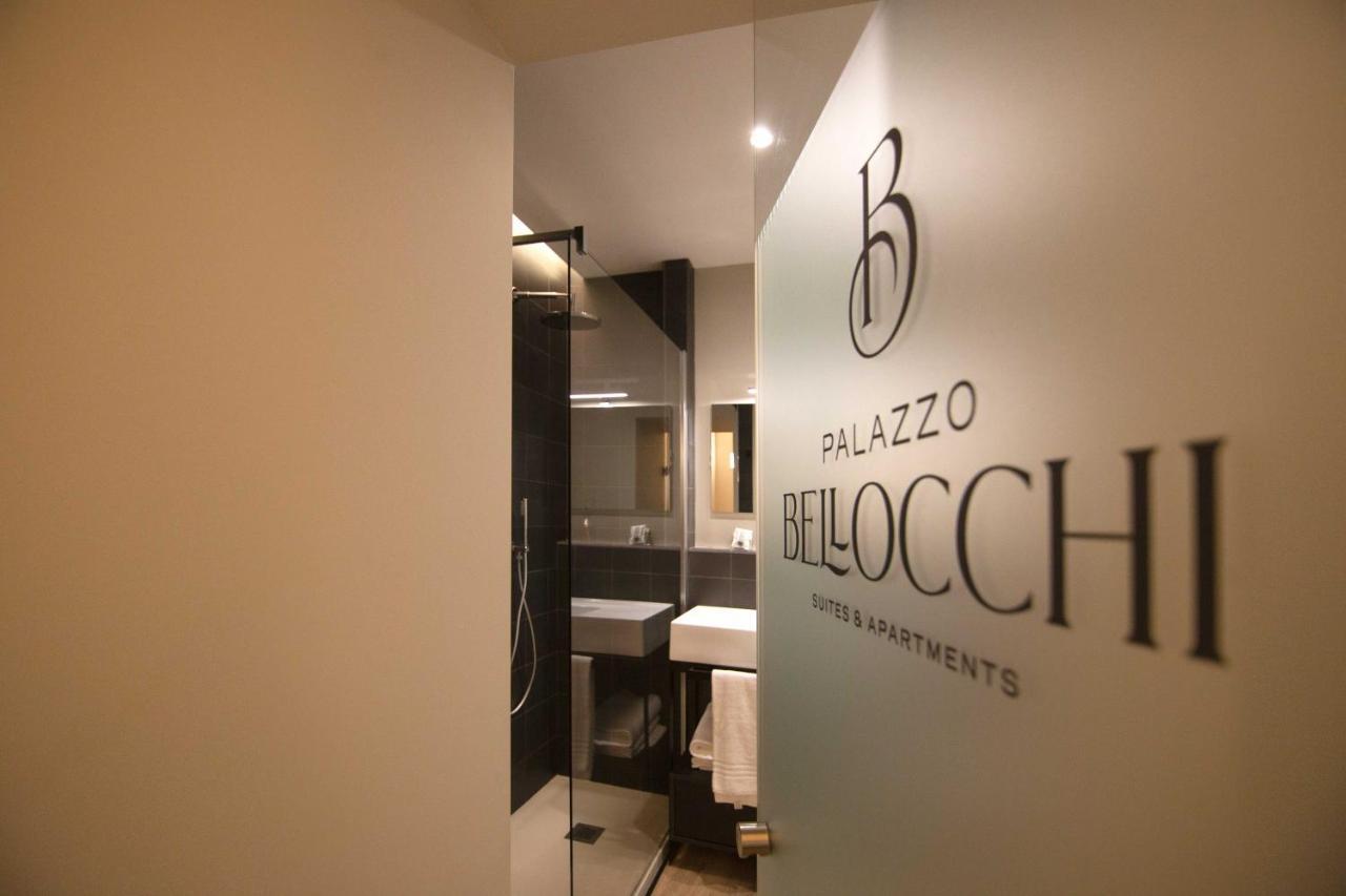 Palazzo Bellocchi - Suites & Apartments บรินดิซิ ภายนอก รูปภาพ