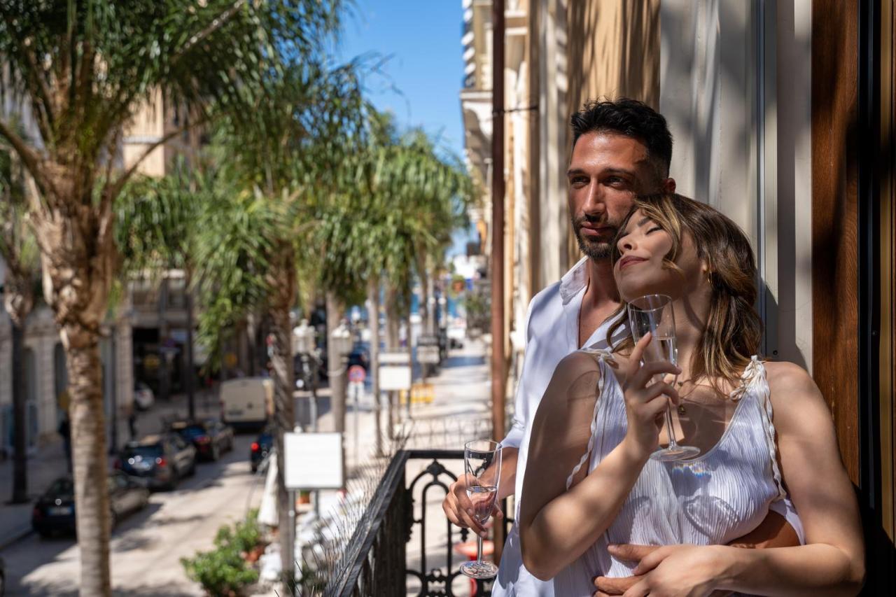 Palazzo Bellocchi - Suites & Apartments บรินดิซิ ภายนอก รูปภาพ