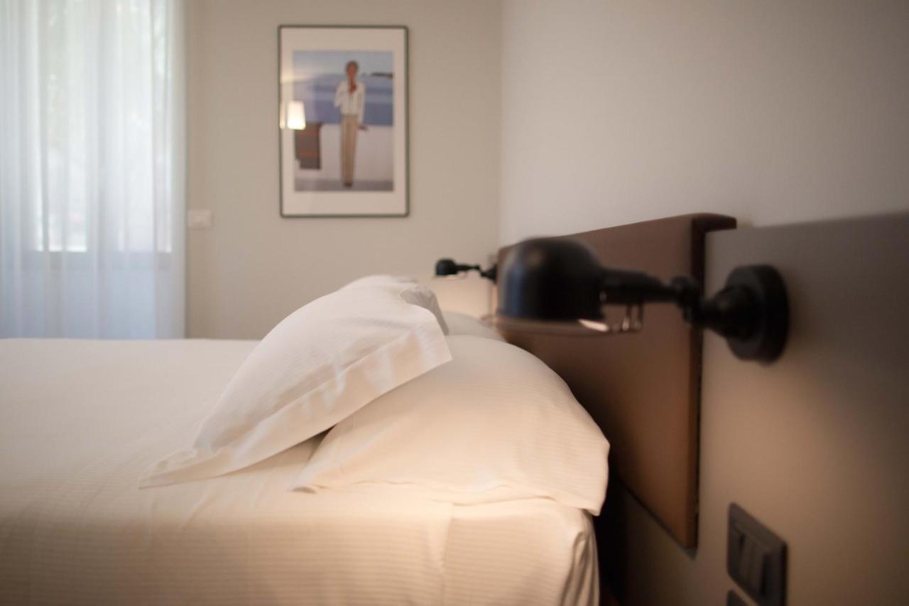 Palazzo Bellocchi - Suites & Apartments บรินดิซิ ภายนอก รูปภาพ