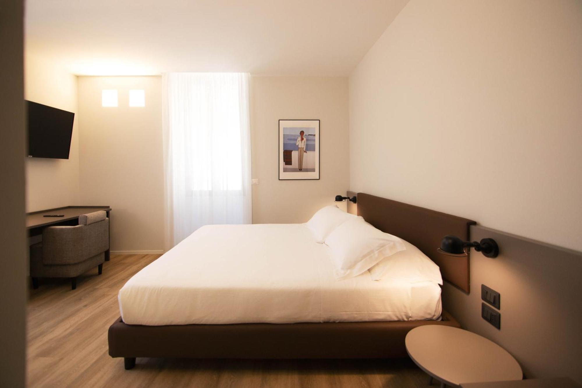 Palazzo Bellocchi - Suites & Apartments บรินดิซิ ห้อง รูปภาพ